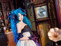 [Cosplay] 咬一口兔娘 兔兔班车 格温