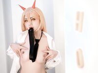 [COSPLAY] 爆机少女喵小吉 – 电锯人 帕瓦 [73P 54MB]