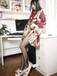 [Cosplay] 幻琪琪 红色Lolita 黑丝