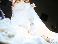 [Cosplay] 秋和柯基 夏小秋秋秋 纱