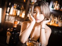 [PINK] U.Hwa (은유화) - Secret Present No.01