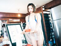 [Loozy] Booty Queen - Vinyl Aprons (+S.Ver)