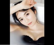 [FRIDAY] 2023.05.10 熊澤風花 可憐な白肌