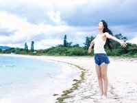 【特典映像付き！】海に見惚れて 八掛うみ【ヌード写真集】FANZA限定特別カット付き