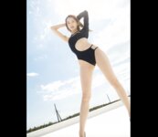 [FRIDAY] 2023.05.25 都丸紗也華 至宝の谷間 グッと磨きがかかる極上パーフェクトボディ
