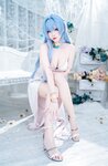 [COSPLAY] 宫本桜 Nikke胜利女神 海伦娜礼服