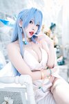 [COSPLAY] 宫本桜 Nikke胜利女神 海伦娜礼服