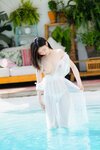 [COSPLAY] 年年 - 夏日限定泳池 [34P-230.69MB]