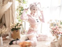 [COSPLAY] 皮皮奶 Vol.27 粉色兔兔 [71P-1.65GB]