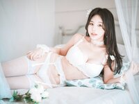 [DJAWA] Zzyuri - Alluring White