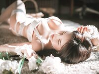 [DJAWA] Zzyuri - Alluring White
