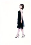 [Photobook] Makoto Ogawa 小川麻琴 - Natsu no Uta 夏ノ詩（なつのうた） (2006-08-28)