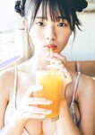 [Photobook] 菊地姫奈写真集 『moment』