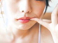 [Photobook] 菊地姫奈写真集 『moment』