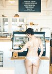 [Photobook] 菊地姫奈写真集 『moment』