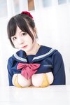 [COSPLAY] 皮皮奶 - 黄金内衣JK [50P10V-551MB]