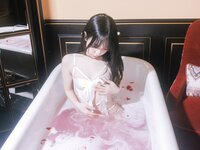[SWEETBOX] Yeri - 36.5 ℃ 01