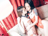 【JVID】2022.05.01 飄飄 妍妍 百合花神の美少女 最色色嘗試 辰辰特別客串！色色最大突破