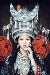 [COSPLAY] 年年 – 苗疆少女