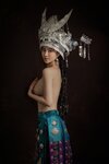 [COSPLAY] 年年 – 苗疆少女