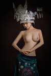 [COSPLAY] 年年 – 苗疆少女