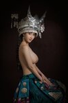 [COSPLAY] 年年 – 苗疆少女