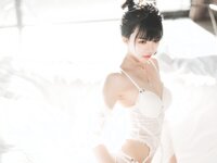 [Cosplay] Cherry Neko 桜桃喵 – 白纱糖