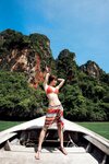 [BOMB Photobook] Yumiko Shaku 釈由美子 - I am (2012-08-30)