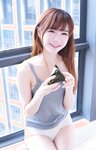 [Cosplay] Sally Dorasnow - Casual Singlet Day Fanservice