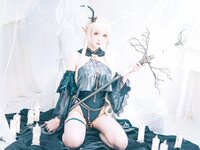 [Cosplay] Shimo 霜月- Tomorrow's Ark The Shining 明日方舟 闪灵