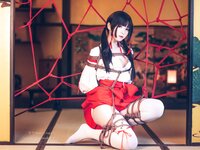 [Cosplay] Shimo 霜月- Miko Bundle 巫女捆绑