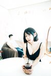 [Loozy] Zia (지아) - With Delivery Man