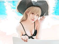 [Cosplay] PingPing 平平 - Jean Bart Swimsuit
