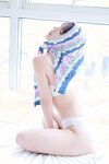 Korean girl - toriis