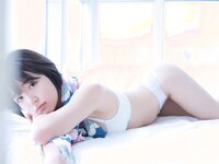 Korean girl - toriis