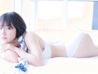 Korean girl - toriis