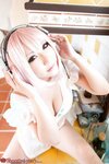 [Cosplay][Shooting Star’s] SAKU サク - Saku Soni サクソニ (Super Sonico)