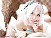 [Cosplay][Shooting Star’s] SAKU サク - Saku Soni サクソニ (Super Sonico)