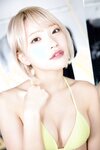 [YOUNG Photobook] Yuria Tojo 東條ゆりあ - Yuria Tojo shopping in a swimsuit 東條ゆりあが水着でショッピング (2022-12-30)