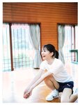 [Photobook] Nao Kosaka 小坂菜緒 1st Photobook - Who are you 君は誰 (2021-06-29) (Canon scan)