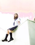 [Photobook] Nao Kosaka 小坂菜緒 1st Photobook - Who are you 君は誰 (2021-06-29) (Canon scan)
