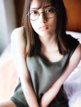 [Photobook] Nao Kosaka 小坂菜緒 1st Photobook - Who are you 君は誰 (2021-06-29) (Canon scan)
