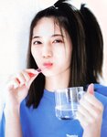 [Photobook] Nao Kosaka 小坂菜緒 1st Photobook - Who are you 君は誰 (2021-06-29) (Canon scan)