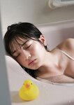 [BRODY Photobook] Nanako Kurosaki 黒嵜菜々子 – あの娘は天然色 (2021-11-11)