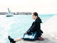 [FLASH Photobook] Nanako Kurosaki 黒嵜菜々子 - The last uniform 最後の制服 (2022-05-31)