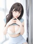 [Fantia] 白银81 — 巨乳の後輩 [183P7V-1G]