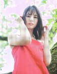 [Photobook] Nao Kosaka 小坂菜緒 1st Photobook - Who are you 君は誰 (2021-06-29) (HP scan)
