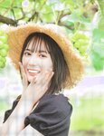 [Photobook] Nao Kosaka 小坂菜緒 1st Photobook - Who are you 君は誰 (2021-06-29) (HP scan)