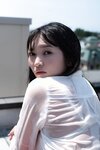 [Weekly Gendai Photobook] Suzuka Sayama 佐山すずか - Body wet in the shower 夕立に濡れたカラダ (2023-07-09)