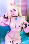 [Cosplay] Umeko J - Princess Peach
